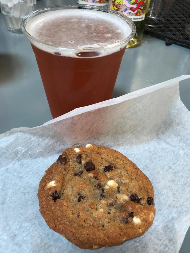 EVERYTHING VEGAN CHOCOLATE CHIP COOKIE AT LUCKY'S W:HOLY MOSES RASPBERRY WHITE ALE