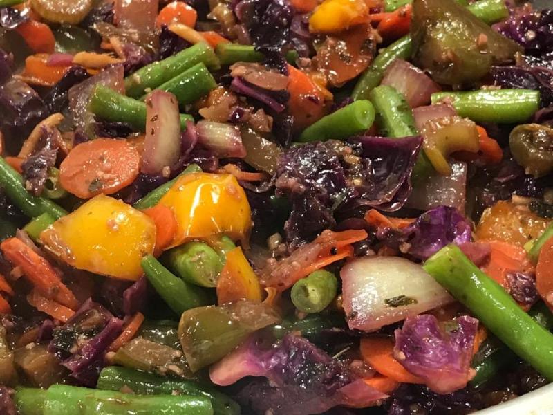 RED CABBAGE AND GREEN BEAN SAUTE